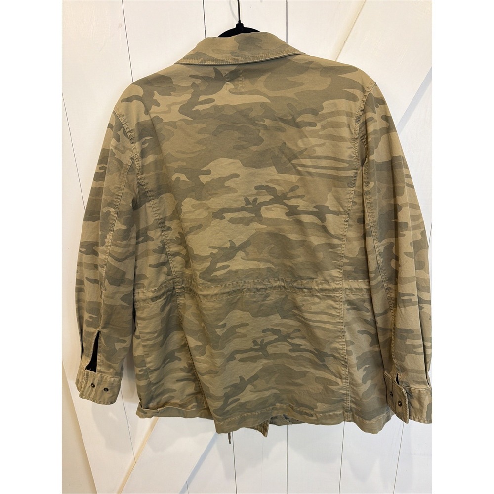 True Craft Army Camo  Jacket with Embroidered Flowers Size 1x - Picture 7 of 9